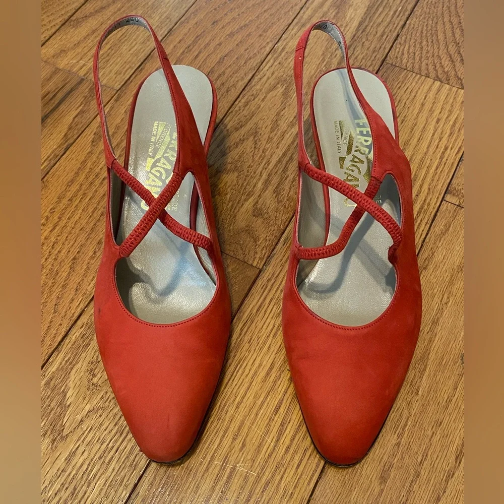 Women's Salvatore Ferragamo Double Strap Bow Red‎ Suede Heels Size 6.5
